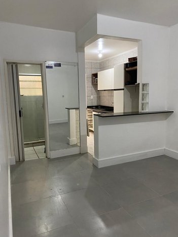 apartment em Avenida Getúlio Vargas, Menino Deus - Porto Alegre - RS