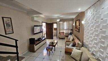 house em Rua Doutor Malheiros, Santo Antônio - Porto Alegre - RS