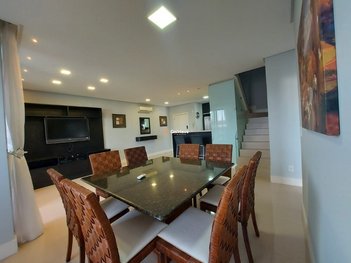 apartment em Rua Dario João de Souza, Jurerê - Florianópolis - SC