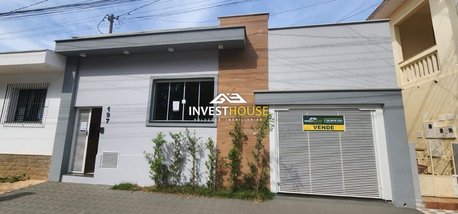 house em Avenida Getúlio Vargas, Centro - Guaxupé - MG