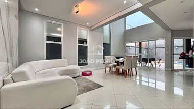 house em Avenida Renato Vargas, Tremembé - Tremembé - SP