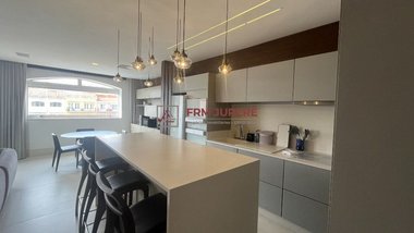 apartment em Avenida dos Búzios, Jurerê Internacional - Florianópolis - SC