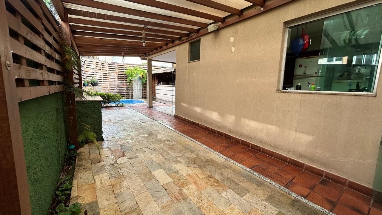 Casa com 3 quartos — Jaraguá, Belo Horizonte