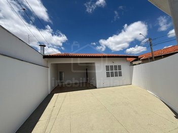house em Rua Félix Capinzaiki, Jardim Olímpia - Jaú - SP