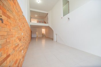 business em Avenida Doutor Sezefredo Azambuja Vieira, Marechal Rondon - Canoas - RS
