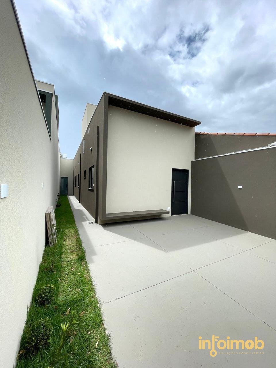 WhatsApp Image 2025-11-17 at 13.44