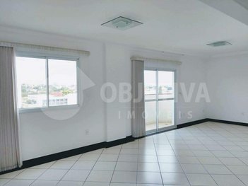 apartment em Rua Rio de Janeiro, Brasil - Uberlândia - MG