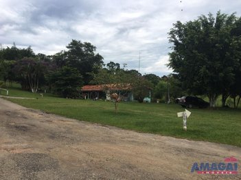 agricultural em Estrada Varadouro, Jardim Colônia - Jacareí - SP
