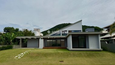 house em Rua Reverendo Gelson dos Santos Castro, Rio Tavares - Florianópolis - SC