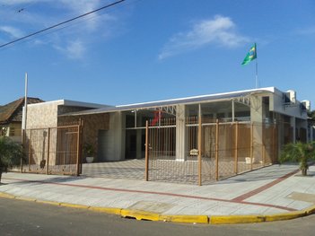 business em Rua Fernando Ferrari, Niterói - Canoas - RS