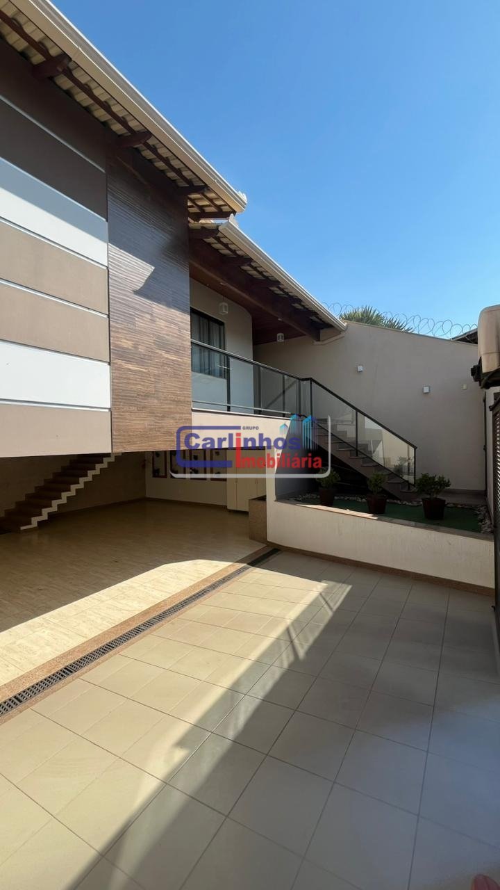 WhatsApp Image 2025-10-06 at 16.25