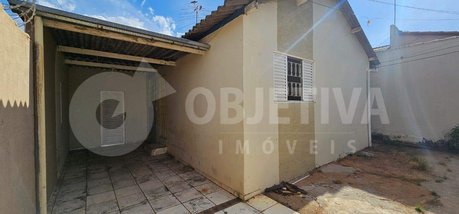 house em Rua Adomervil Moreira de Miranda, Luizote de Freitas - Uberlândia - MG