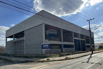 industrial em Rua Professor Aquilles Saracura, Jardim das Azaléias - Sorocaba - SP