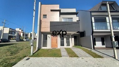 house em Rua Oristela Foggiatto, Costeira - São José dos Pinhais - PR