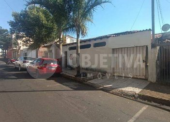 land_lot em Rua Ceará, Nossa Senhora das Graças - Uberlândia - MG