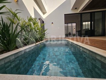 house em Avenida Vereador Carlito Cordeiro, Jardim Botânico - Uberlândia - MG