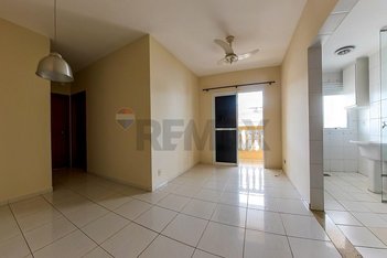 apartment em Avenida Tenente Olympio Guiguer, Vila Guilhermina - Pirassununga - SP