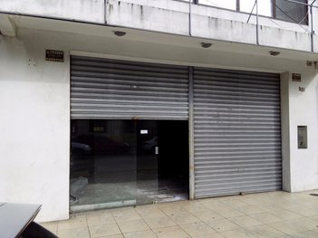 business em Avenida Silva Paes, Centro - Rio Grande - RS