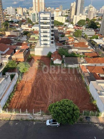 land_lot em Rua Bueno Brandão, Osvaldo Rezende - Uberlândia - MG