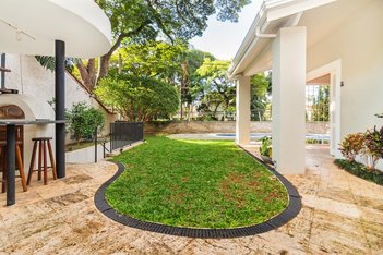 house em Rua Itatinga, Pacaembu - São Paulo - SP