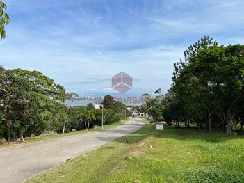 land_lot em Estrada Haroldo Soares Glavan, Cacupé - Florianópolis - SC