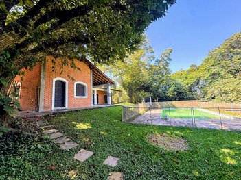 house em Rua Santarém, Parque Silvino Pereira - Cotia - SP