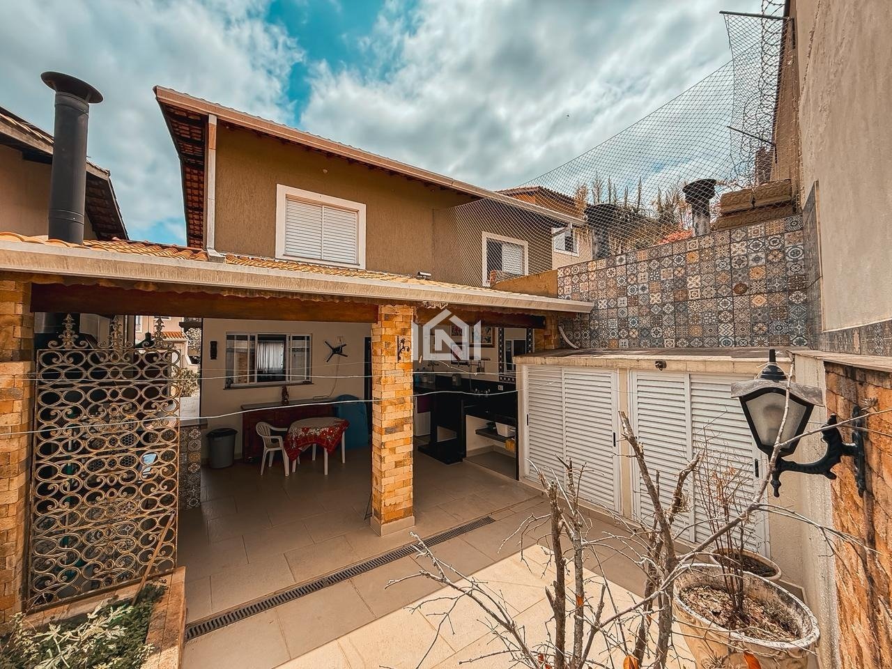 casa a venda no condominio vila inglesa - quintal