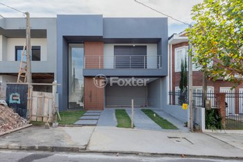 house em Rua Silvino Nedel, Mário Quintana - Porto Alegre - RS