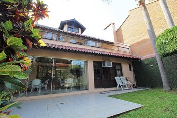 house em Rua Doutor Barbosa Gonçalves, Chácara das Pedras - Porto Alegre - RS