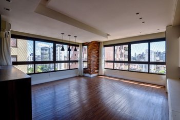 apartment em Carvalho Monteiro, Petrópolis - Porto Alegre - RS