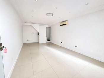 business em Avenida São João, Jardim Esplanada II - São José dos Campos - SP