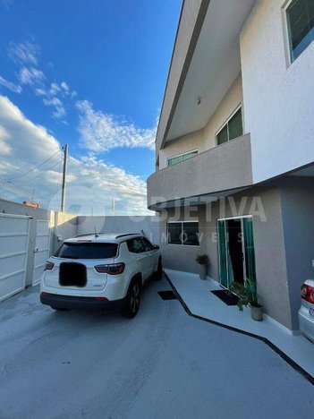 house em Rua Orestes da Silva, Shopping Park - Uberlândia - MG