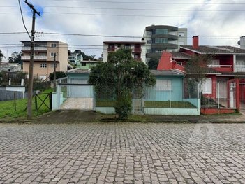 house em Rua Capitão Artemim Karan, Santa Lúcia - Caxias do Sul - RS