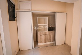apartment em Rua Vigário José Inácio, Centro Histórico - Porto Alegre - RS
