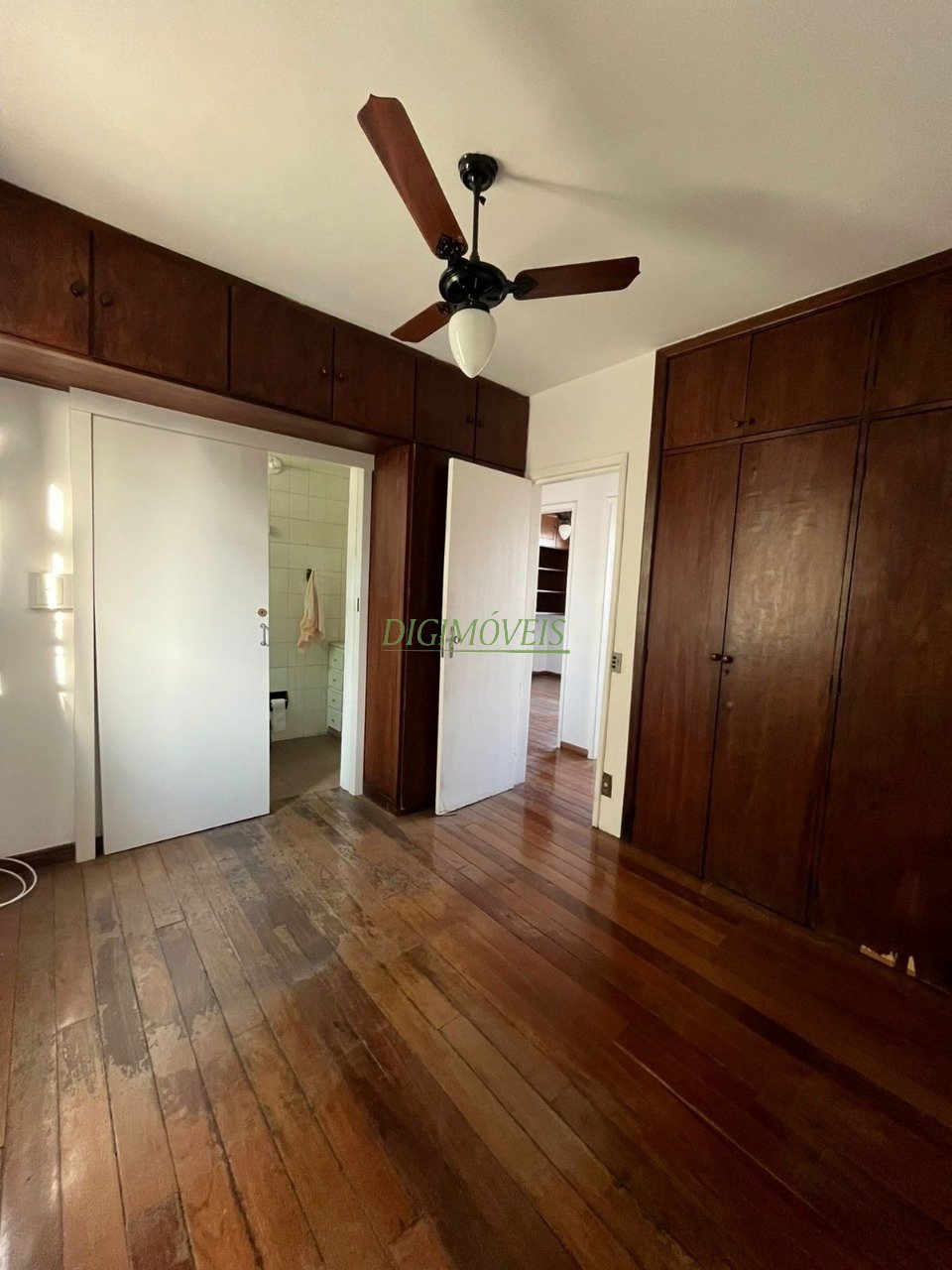 WhatsApp Image 2025-09-29 at 07.00