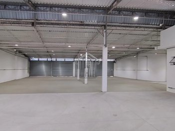 industrial em Avenida Winston Churchill, Rudge Ramos - São Bernardo do Campo - SP