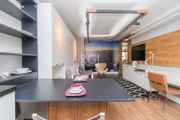 apartment em Oito de Julho, Jardim Botânico - Porto Alegre - RS