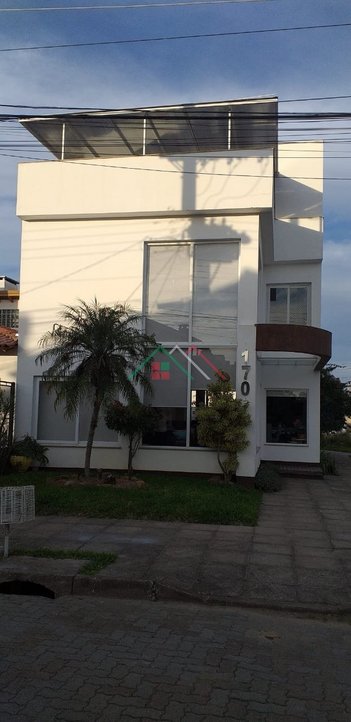 house em Alexandre de Gusmão, Hípica - Porto Alegre - RS