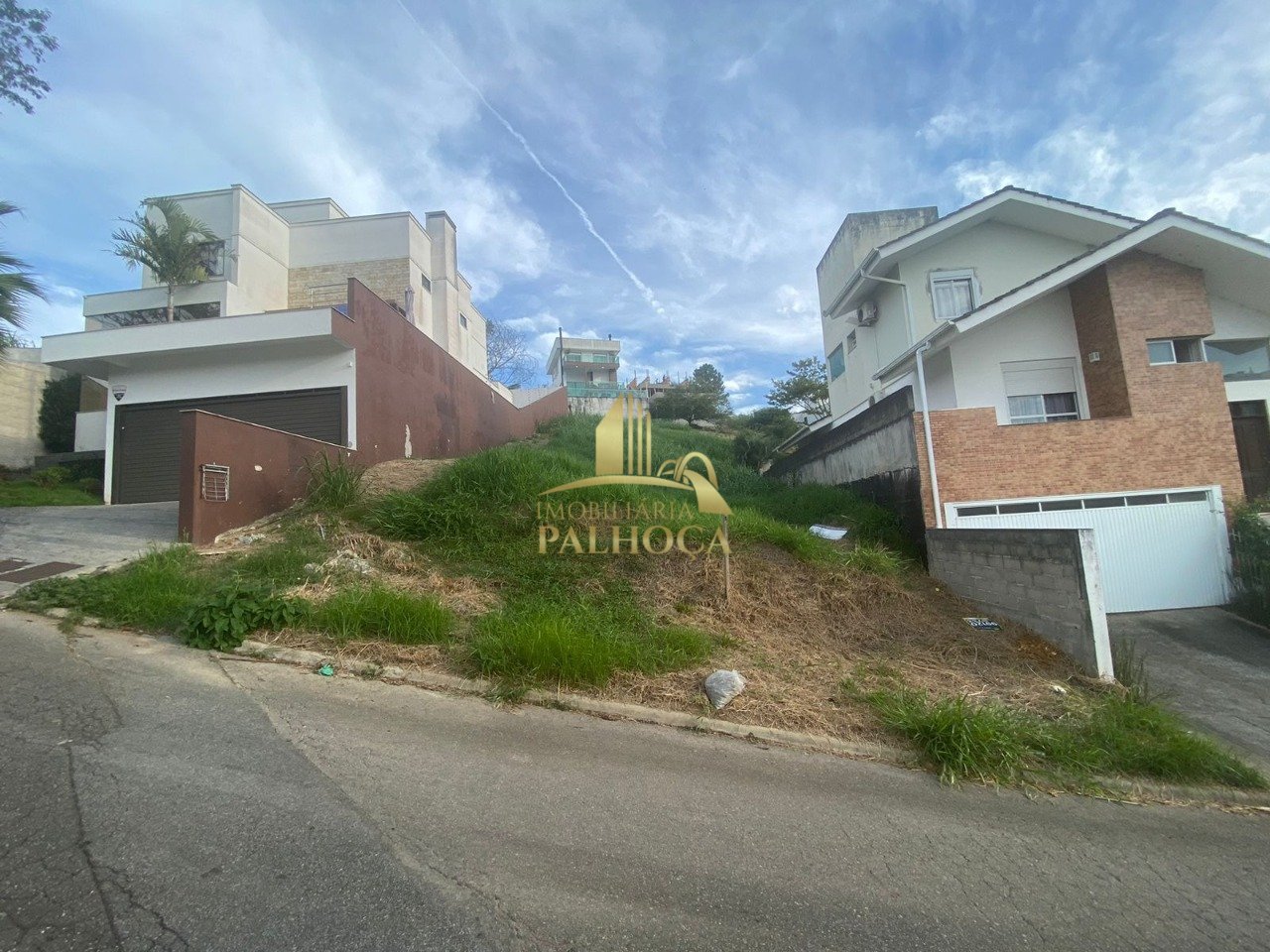 terreno pedra branca