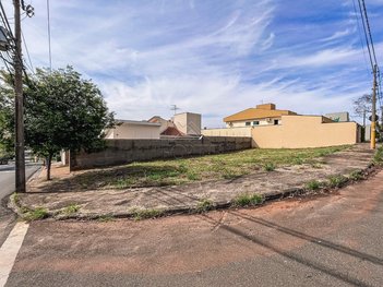 land_lot em Rua Helsingui, Parque Santa Cecília - Piracicaba - SP