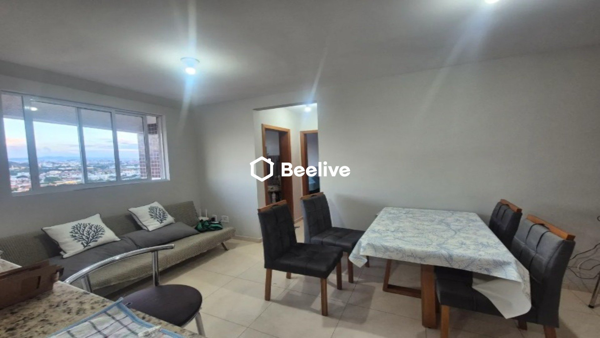 Apartamento com 2 quartos — Minaslândia (P Maio), Belo Horizonte