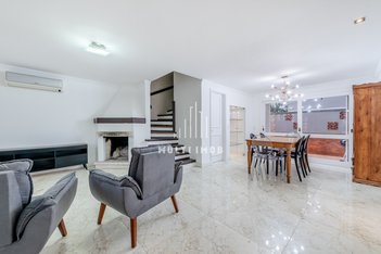 house em Rua Doutor Barbosa Gonçalves, Chácara das Pedras - Porto Alegre - RS