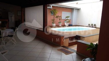 house em Rua Patrulheiro Osmar Tavares, Santa Mônica - Uberlândia - MG