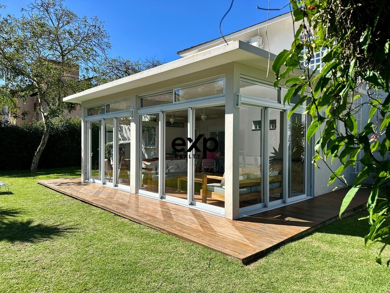 WhatsApp Image 2025-11-13 at 14.40