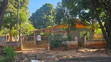 house em Avenida Roberto Silveira, Zona VI - Umuarama - PR