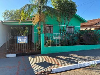 house em Avenida Professor Joaquim Valério, Centro - Floresta - PR