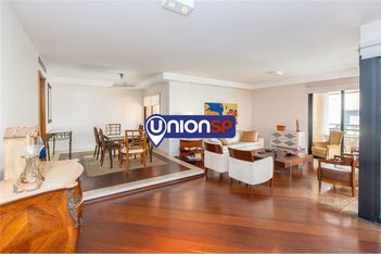 apartment em Rua Inhambú, Vila Uberabinha - São Paulo - SP