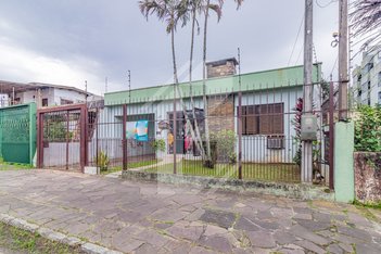 house em Rua Major Alberto Bins, Vila Parque Brasília - Cachoeirinha - RS