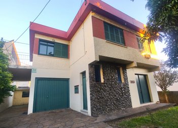 house em Avenida Prefeito Evandro Behr, Camobi - Santa Maria - RS