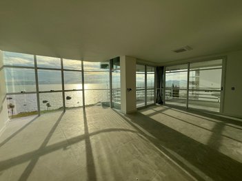 apartment em Avenida Governador Irineu Bornhausen, Agronômica - Florianópolis - SC